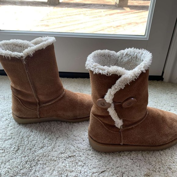 SO Brown Fur Boots - Picture 3 of 5